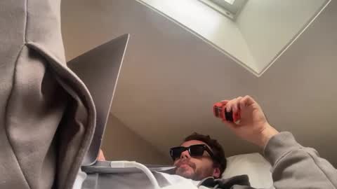 Thinking About This New Girl online show from March 2025 02:29:02 PM