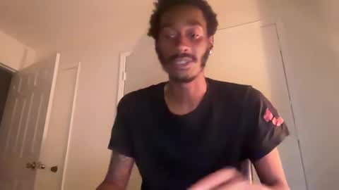 Snapshot of thirdlegkenny chatting on November 2025 02:50:02 AM thirdlegkenny online show from November 2025 02:50:02 AM