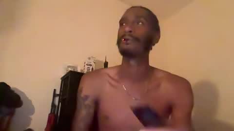 Snapshot of thirdlegkenny chatting on December 2025 02:27:01 AM thirdlegkenny online show from December 2025 02:27:01 AM