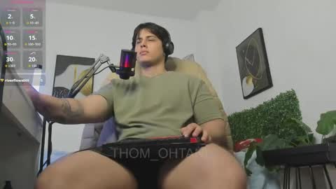 Snapshot of thom_ohtani chatting on April 2026 08:02:02 AM thom_ohtani online show from April 2026 08:02:02 AM