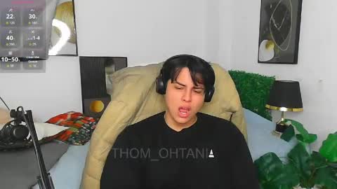 Snapshot of thom_ohtani chatting on May 2026 04:16:01 PM thom_ohtani online show from May 2026 04:16:01 PM