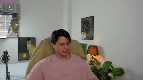 Snapshot of thom_ohtani chatting on May 2026 04:20:02 AM thom_ohtani online show from May 2026 04:20:02 AM