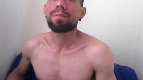 Snapshot of thomas2wood chatting on June 2026 08:34:01 PM Thomas2Wood online show from June 2026 08:34:01 PM