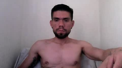 Snapshot of thomas2wood chatting on June 2026 10:21:02 PM Thomas2Wood online show from June 2026 10:21:02 PM