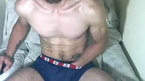 Snapshot of thomas2wood chatting on July 2026 05:00:02 AM Thomas2Wood online show from July 2026 05:00:02 AM