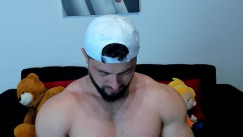 Thomas Brandon online show from January 2025 01:32:01 AM