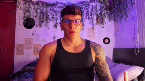 Thomas Grey online show from February 2025 01:27:02 AM