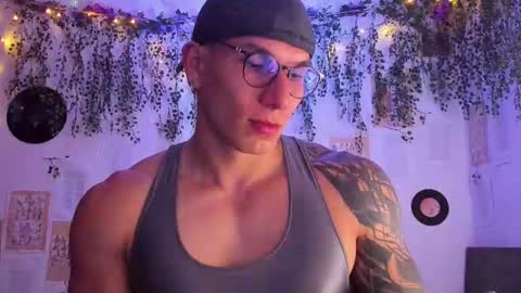 Thomas Grey online show from February 2025 09:17:02 AM