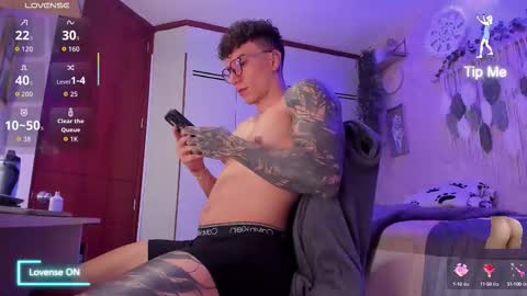 Thomas Grey online show from September 2025 10:59:01 AM