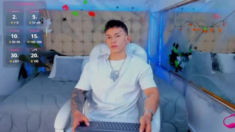 Thomas online show from October 2025 01:39:01 PM