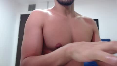 Thomas online show from February 2025 08:21:01 PM