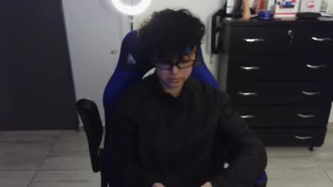 Snapshot of thomascooper_cams chatting on February 2025 07:07:02 AM VALERIA online show from February 2025 07:07:02 AM