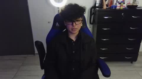 Snapshot of thomascooper_cams chatting on February 2025 12:08:02 AM VALERIA online show from February 2025 12:08:02 AM