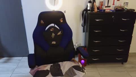 Snapshot of thomascooper_cams chatting on February 2025 01:11:01 AM VALERIA online show from February 2025 01:11:01 AM