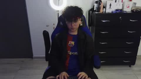 Snapshot of thomascooper_cams chatting on February 2025 04:37:02 AM VALERIA online show from February 2025 04:37:02 AM