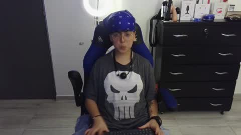 Snapshot of thomascooper_cams chatting on February 2025 02:23:02 AM VALERIA online show from February 2025 02:23:02 AM