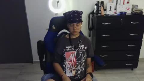 Snapshot of thomascooper_cams chatting on February 2025 02:50:02 AM VALERIA online show from February 2025 02:50:02 AM