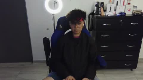 Snapshot of thomascooper_cams chatting on February 2025 12:49:01 AM VALERIA online show from February 2025 12:49:01 AM