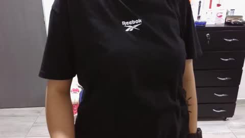 Snapshot of thomascooper_cams chatting on February 2025 11:48:02 PM VALERIA online show from February 2025 11:48:02 PM