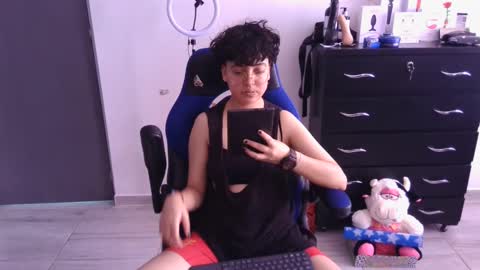 Snapshot of thomascooper_cams chatting on March 2025 03:24:01 PM VALERIA online show from March 2025 03:24:01 PM