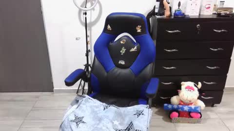 Snapshot of thomascooper_cams chatting on March 2025 12:20:02 AM VALERIA online show from March 2025 12:20:02 AM