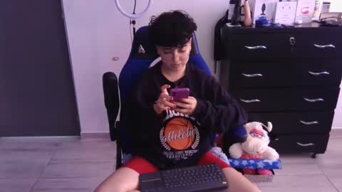 Snapshot of thomascooper_cams chatting on March 2025 07:06:01 PM VALERIA online show from March 2025 07:06:01 PM