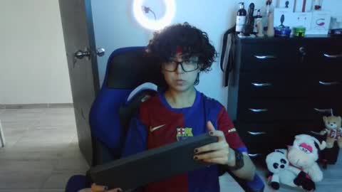 Snapshot of thomascooper_cams chatting on September 2025 06:44:02 PM VALERIA online show from September 2025 06:44:02 PM