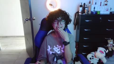 Snapshot of thomascooper_cams chatting on October 2025 07:23:02 PM VALERIA online show from October 2025 07:23:02 PM