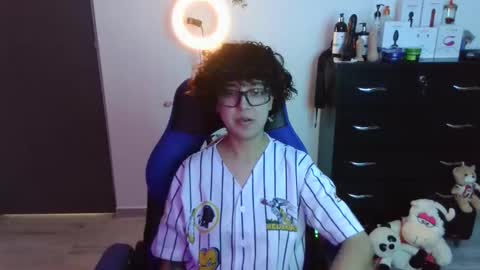 Snapshot of thomascooper_cams chatting on October 2025 06:29:01 PM VALERIA online show from October 2025 06:29:01 PM