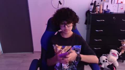 Snapshot of thomascooper_cams chatting on November 2025 07:04:01 PM VALERIA online show from November 2025 07:04:01 PM