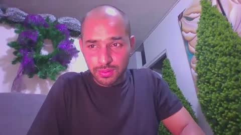 thomas  smith online show from February 2025 04:17:02 AM