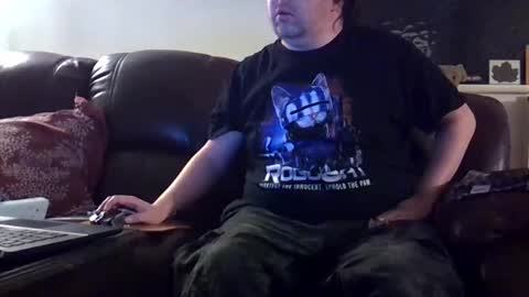 Snapshot of thomsam88 chatting on March 2025 02:04:01 AM Thomsam88 check out my bio for loads of hot videos mmmmmmmmmm online show from March 2025 02:04:01 AM