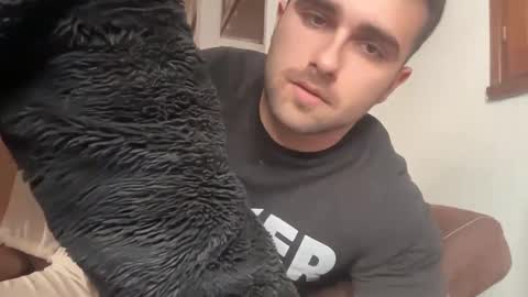 Snapshot of thony_grey chatting on December 2024 10:12:01 PM Thony Grey online show from December 2024 10:12:01 PM