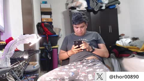 thor0200 online show from April 2026 07:58:01 PM