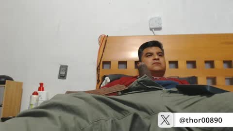 Snapshot of thor0200 chatting on June 2026 04:26:02 AM thor0200 online show from June 2026 04:26:02 AM