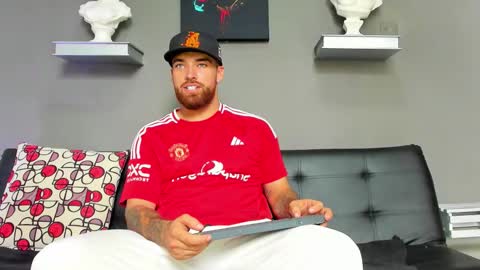 thor_evans online show from October 2025 07:45:02 PM