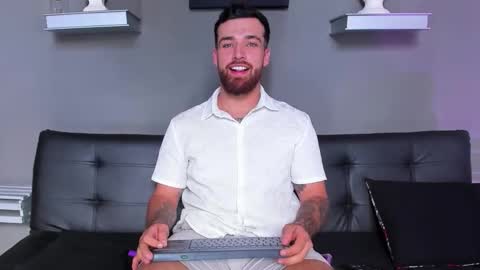 thor_evans online show from October 2025 07:14:01 PM