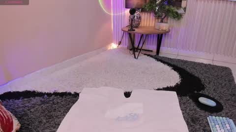 Thristan online show from February 2026 06:48:02 AM