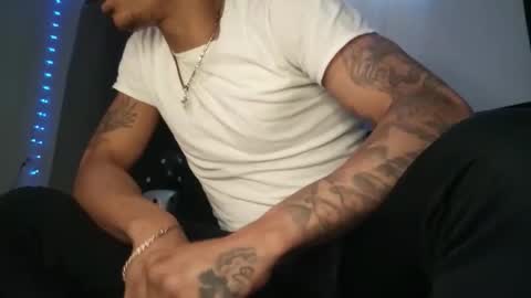 Snapshot of throattaker4l_ chatting on February 2026 06:34:01 AM ThroatTaker4l online show from February 2026 06:34:01 AM