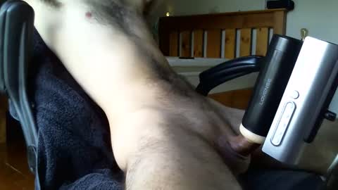 Snapshot of throbmasterr chatting on May 2026 12:17:01 AM throbmasterr online show from May 2026 12:17:01 AM