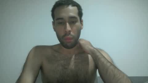 Snapshot of throwawayyourgun chatting on December 2024 09:39:02 PM Luka online show from December 2024 09:39:02 PM