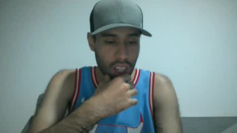 Snapshot of throwawayyourgun chatting on December 2024 09:46:01 PM Luka online show from December 2024 09:46:01 PM