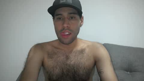 Snapshot of throwawayyourgun chatting on January 2025 03:45:01 PM Luka online show from January 2025 03:45:01 PM