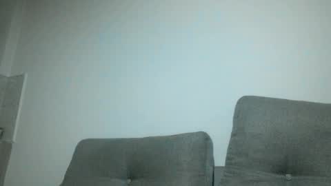 Snapshot of throwawayyourgun chatting on February 2025 10:51:01 PM Luka online show from February 2025 10:51:01 PM