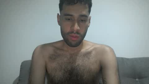 Snapshot of throwawayyourgun chatting on March 2025 10:47:01 PM Luka online show from March 2025 10:47:01 PM