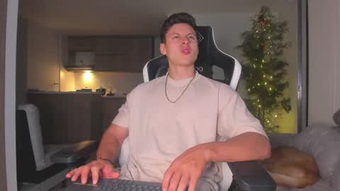 santiago online show from November 2025 04:22:01 AM