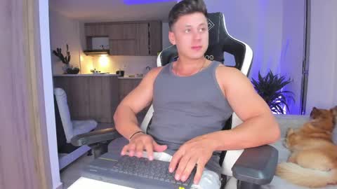 Snapshot of tiago_goez chatting on April 2026 01:32:01 AM santiago online show from April 2026 01:32:01 AM