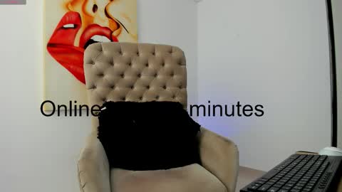 carolina online show from November 2025 08:33:02 PM