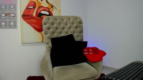 carolina online show from November 2025 11:15:01 PM