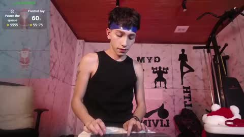 Tiam Muller online show from December 2025 04:00:02 AM